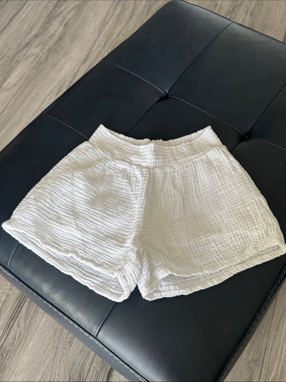 Michael Stars Women’s White Textured Lounge Shorts